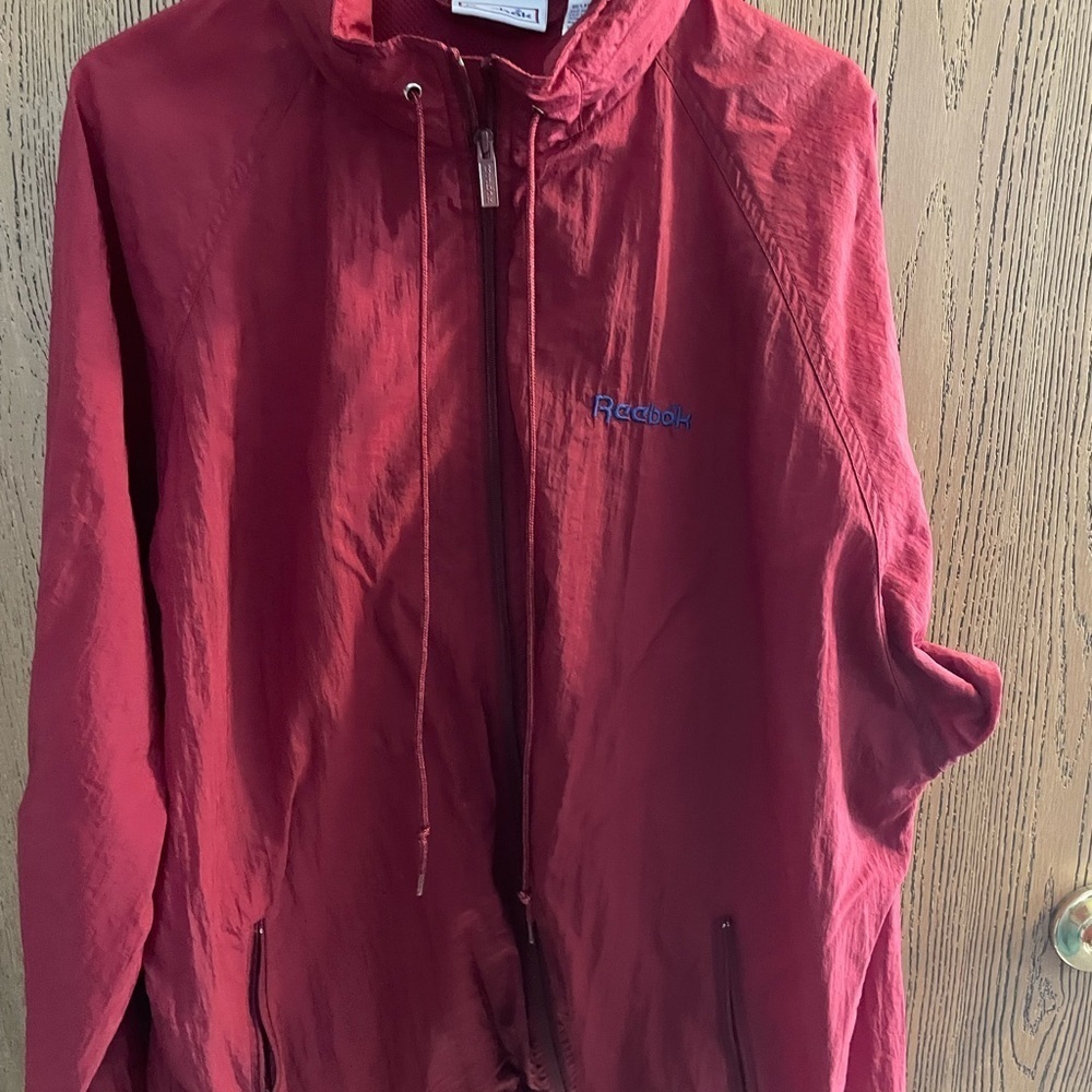 Vintage Reebok Maroon Nylon Windbreaker w/ Hide-away hood    zip up - Picture 8 of 10